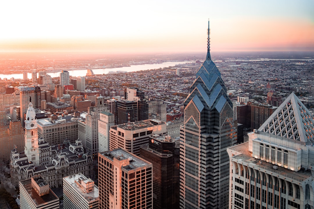 660 Fifth Avenue: Full Occupancy Triumph