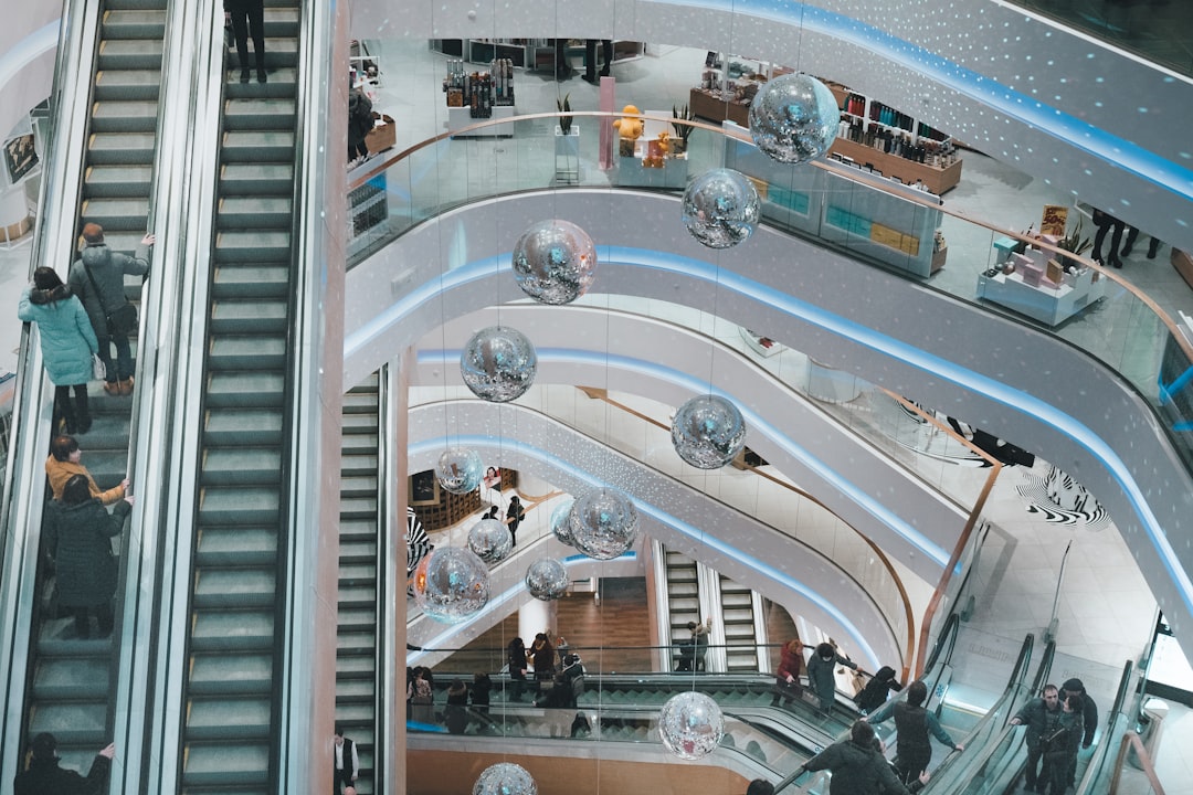Consumer Shifts and Platform Policies Reshape Digital Retail Momentum