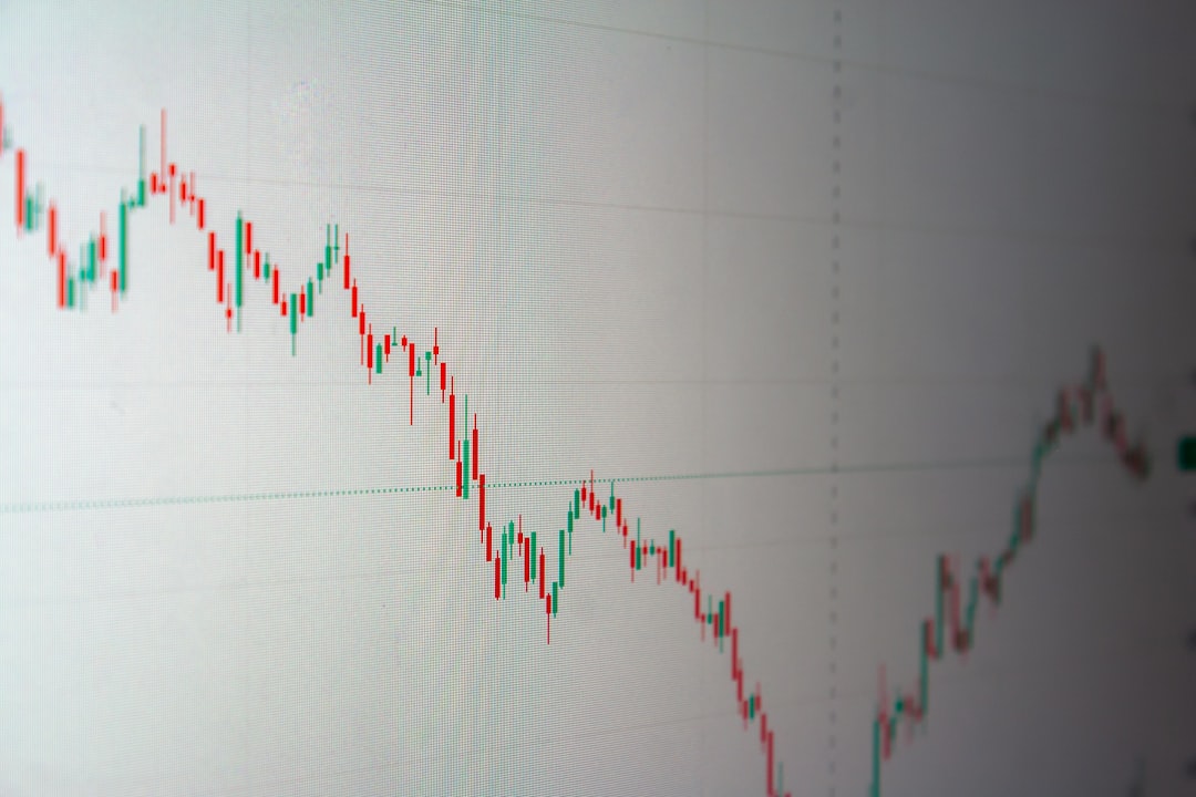 Fed Signals Hold; CMBS Spreads Mixed as Macro Uncertainty Persists