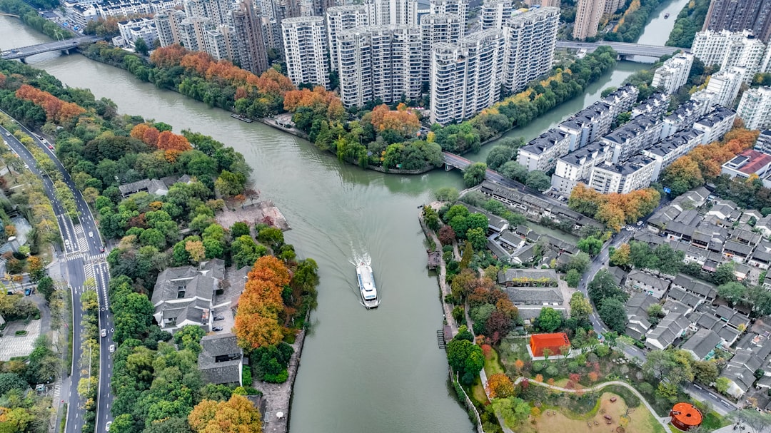 Global Funds Burned by China’s Property Collapse