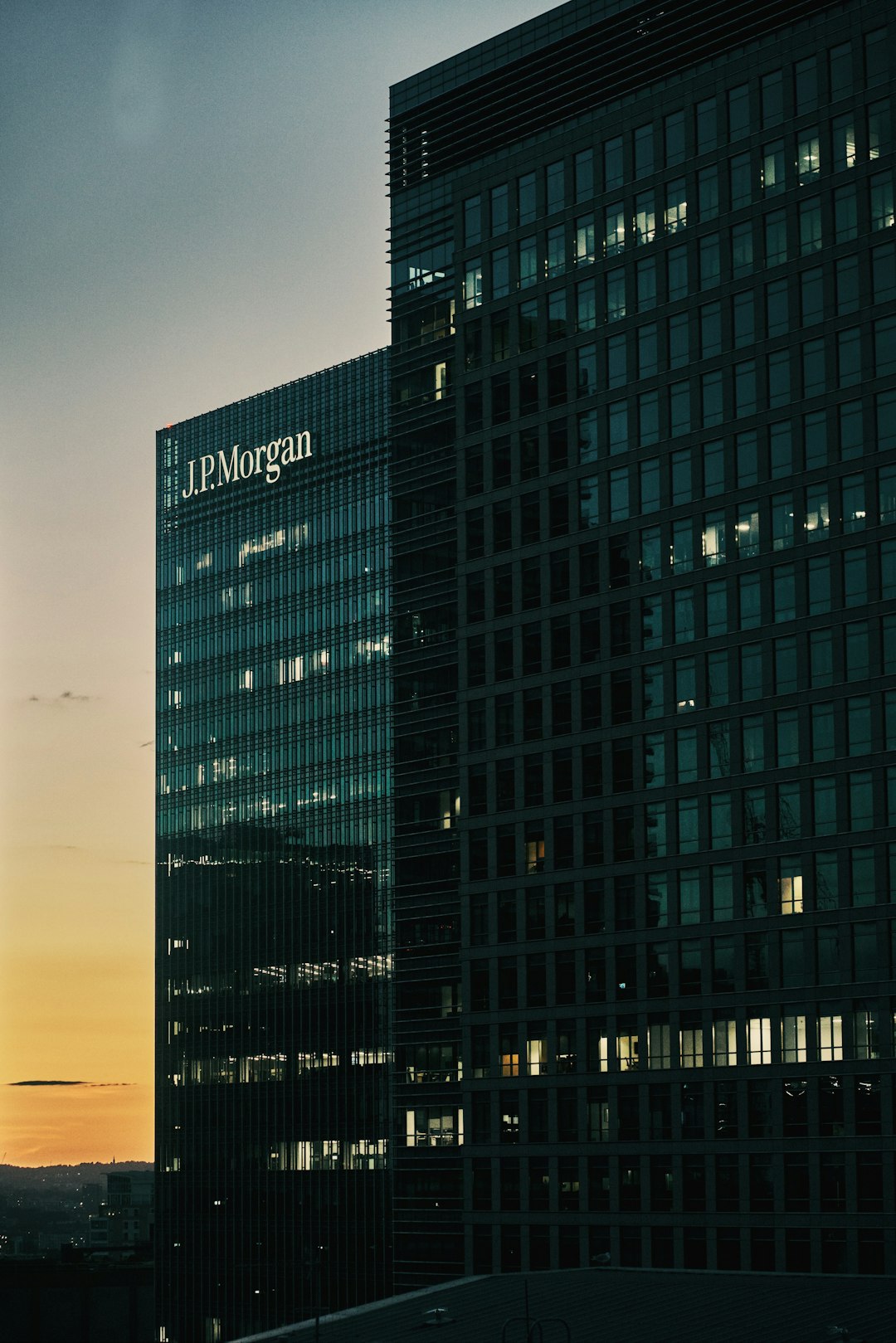 JPMorgan Backs $417M Four Seasons Telluride Loan