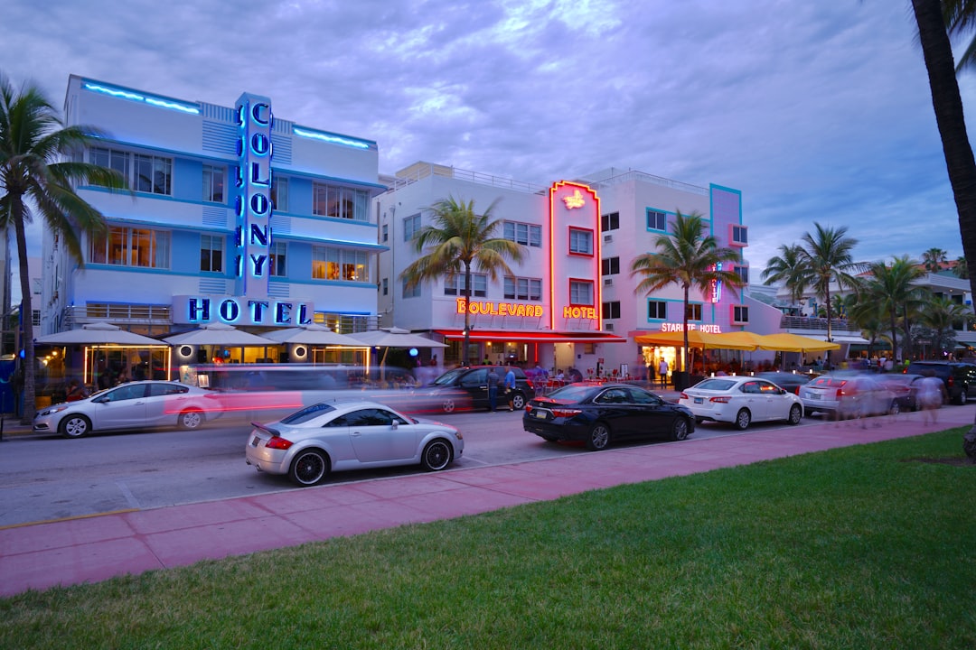 Sunshine State Hotels Hold the Line