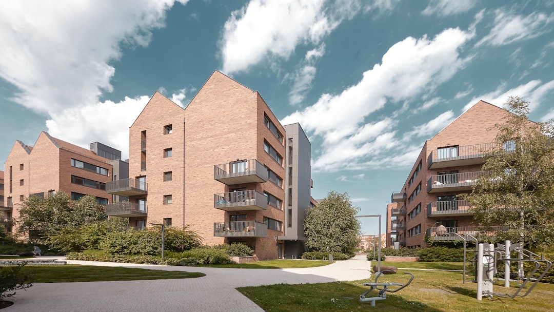 Tenant Payment Trends Reveal Shifting Commercial Property Demand