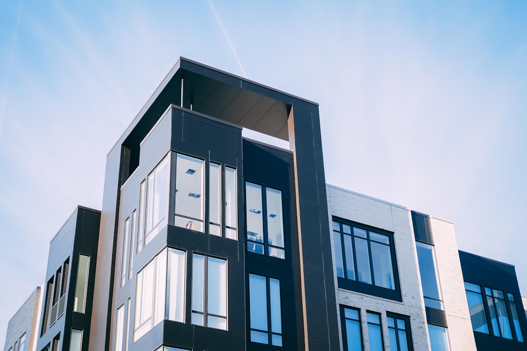 U.S. Multifamily Rents Stall: Supply Wave Meets Steady Demand in 2025
