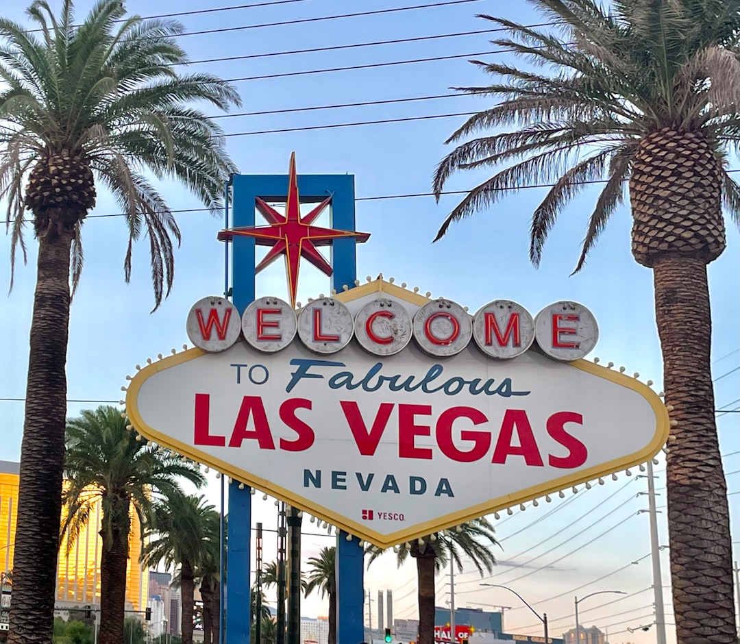 Vegas Hotels Slash Fees Amid Tourism Slump