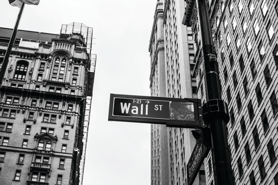 Wall Street Expects Fed Rate Cuts